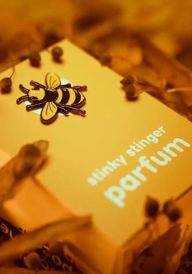 Stinky Stinger, perfumy o zapachu lipy